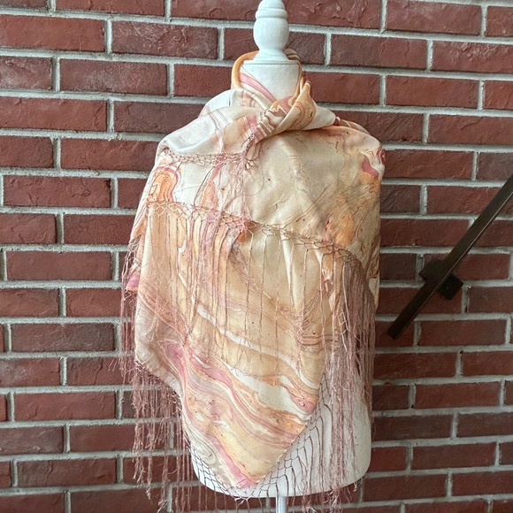 •Hand painted Handmade Silk Fringed Boho Scarf Wrap NWOT 41”x42” Made in India - Picture 9 of 14